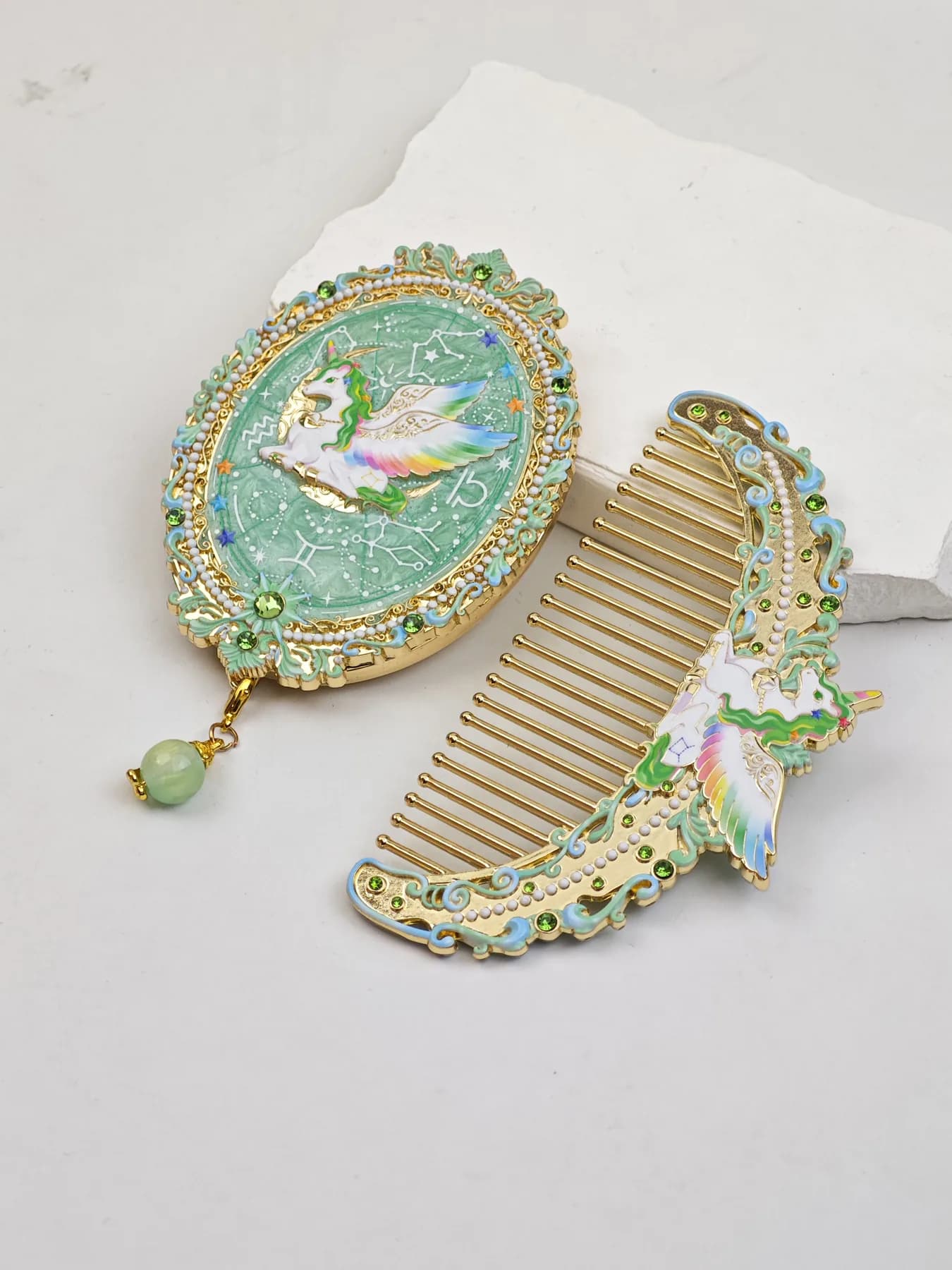 Air Sign Lime Mirror & Comb Gift Set private label gift set