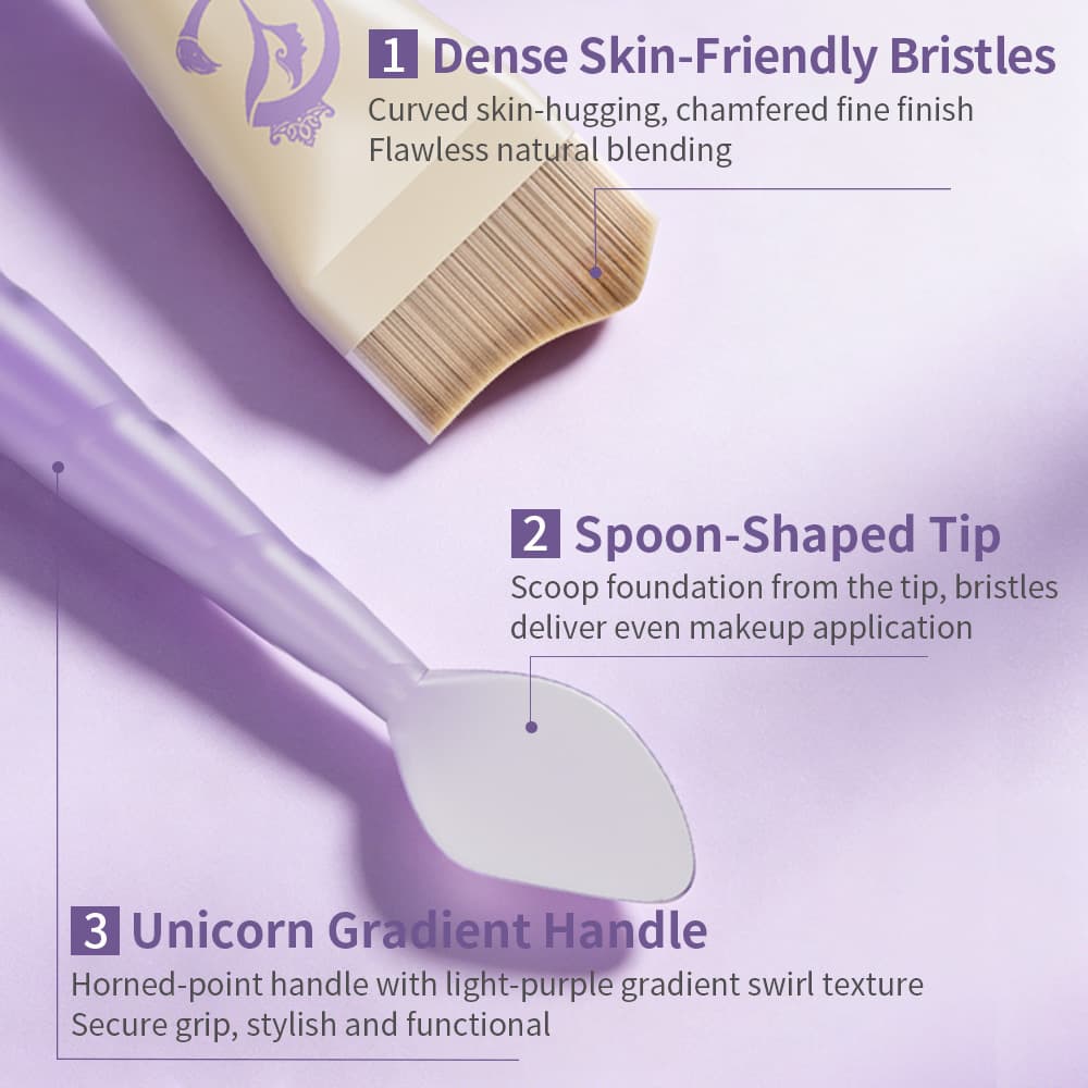 Dual-ended foundation brush with curved bristles and scoop tip